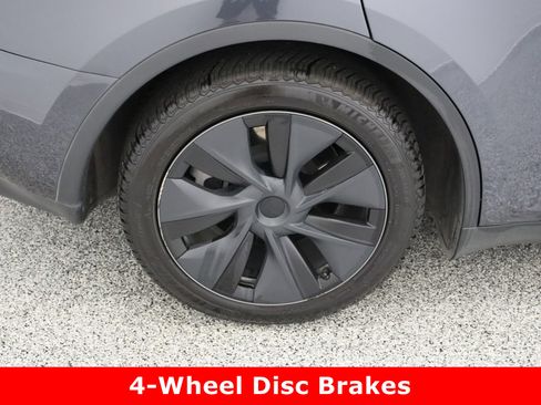 Used 2024 Tesla Model Y Long Range image 6