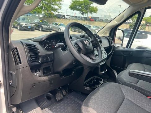 Used 2024 RAM ProMaster 2500 FWD image 18