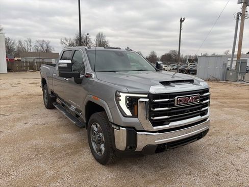 New 2026 GMC Sierra 2500 SLT w/ SLT Premium Package image 8