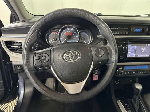 Used 2016 Toyota Corolla LE image 14
