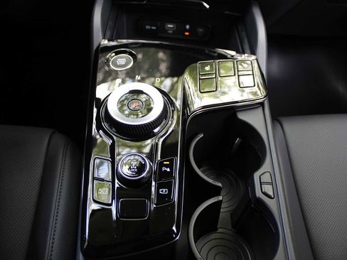 New 2025 Kia Sportage EX image 33