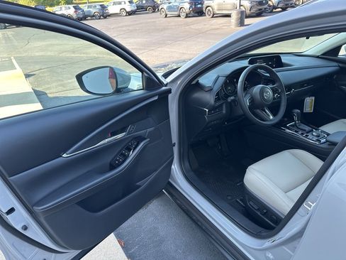New 2025 MAZDA CX-30 AWD 2.5 S w/ Preferred Package image 22