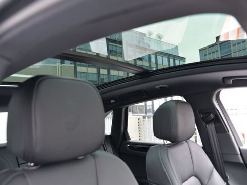 Certified 2026 Porsche Macan AWD/4WD image 13