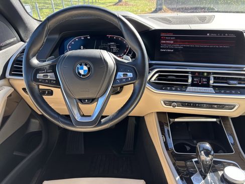 Used 2021 BMW X5 xDrive40i w/ Premium Package image 19