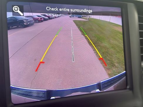 Used 2019 RAM 1500 Laramie image 22