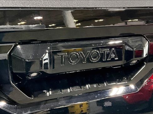 Certified 2026 Toyota Tundra Platinum AWD/4WD image 10