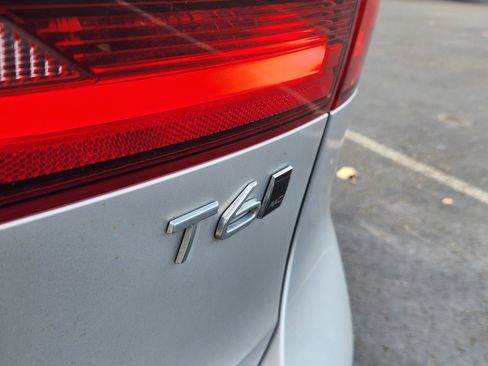 Used 2019 Volvo V90 T6 Cross Country image 20