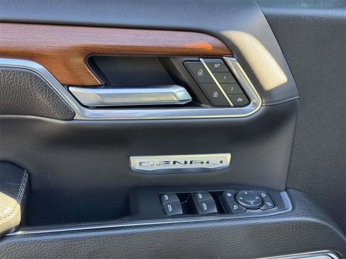 Used 2023 GMC Sierra 1500 Denali image 18