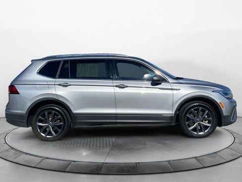 Used 2022 Volkswagen Tiguan SE image 6