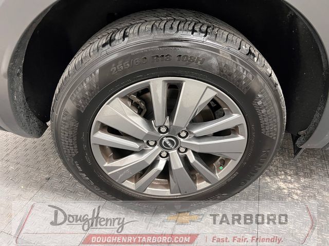 Used 2025 Nissan Pathfinder SV FWD image 17