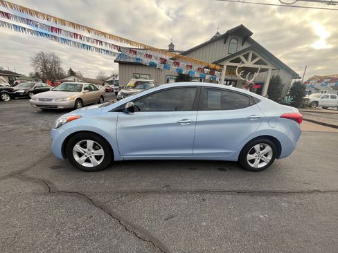 Used 2012 Hyundai Elantra GLS w/ Preferred Pkg 3 image 3
