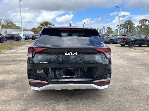 Used 2023 Kia Sportage SX image 4