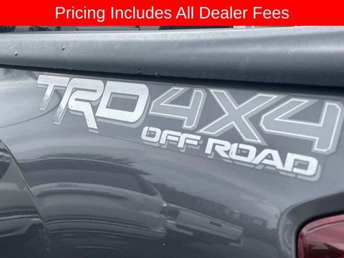 Used 2018 Toyota Tacoma TRD Off-Road AWD/4WD image 6