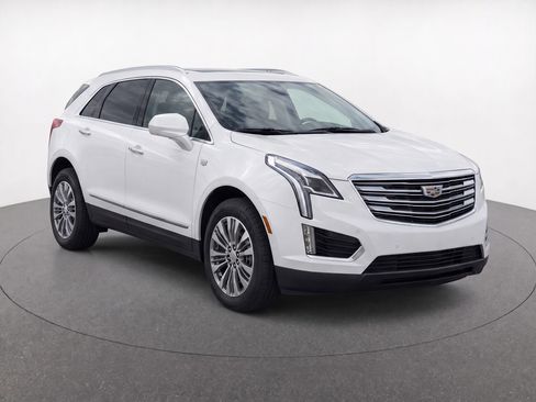 Used 2017 Cadillac XT5 Premium Luxury w/ LPO, Wheel Lock Package AWD/4WD image 2