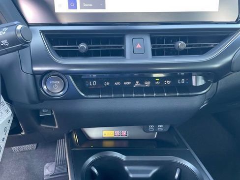 New 2026 Lexus UX 300h AWD image 21