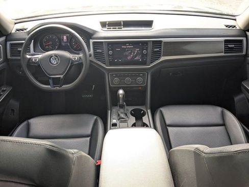 Used 2019 Volkswagen Atlas SE w/ Panoramic Sunroof Package image 15