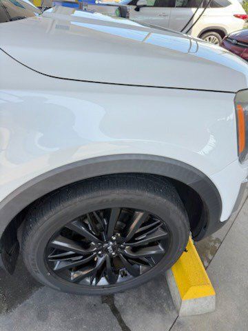 Used 2020 Kia Telluride SX w/ SX Prestige Package AWD/4WD image 4