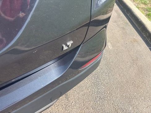 Used 2022 Chevrolet Equinox LT image 48