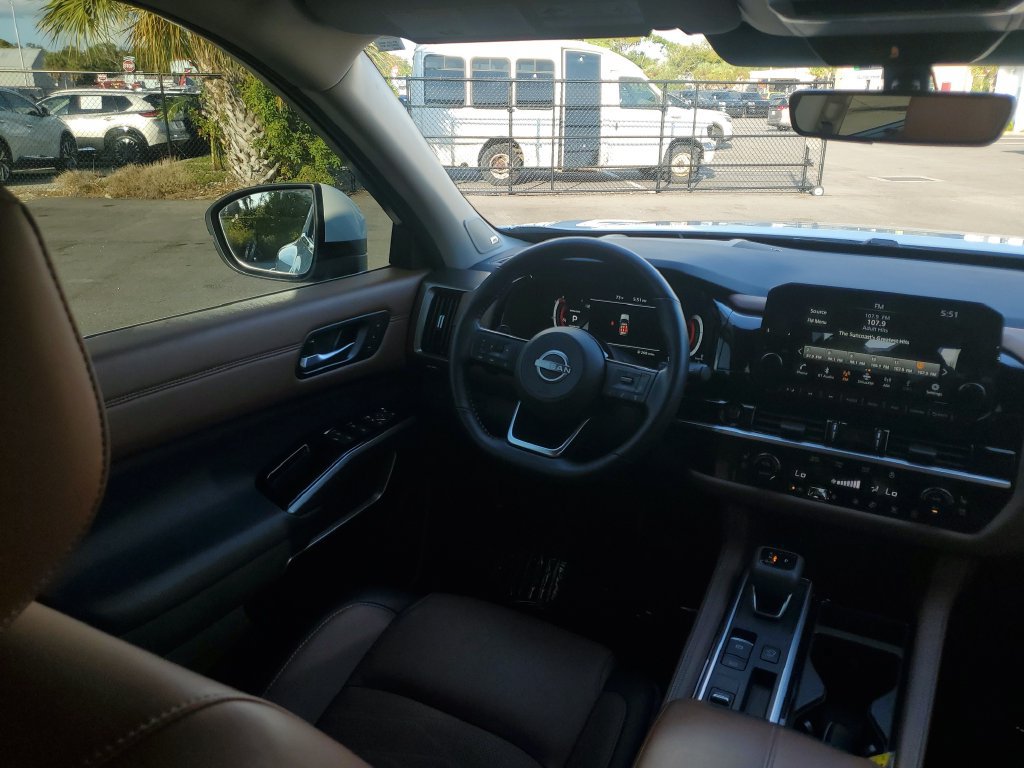 Used 2025 Nissan Pathfinder Platinum w/ Cargo Package FWD image 23