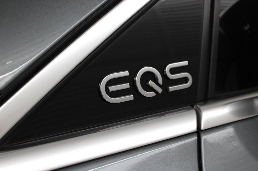 Used 2023 Mercedes-Benz EQS 580 4MATIC SUV w/ Exclusive Trim Package image 42