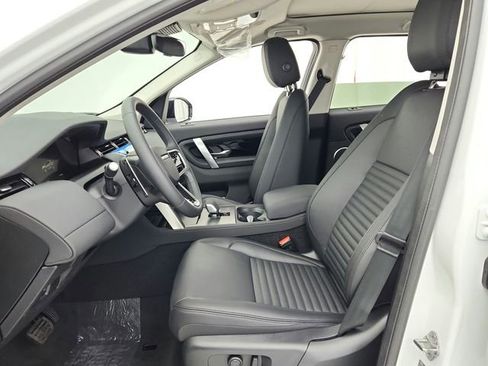 Used 2025 Land Rover Discovery Sport S image 21