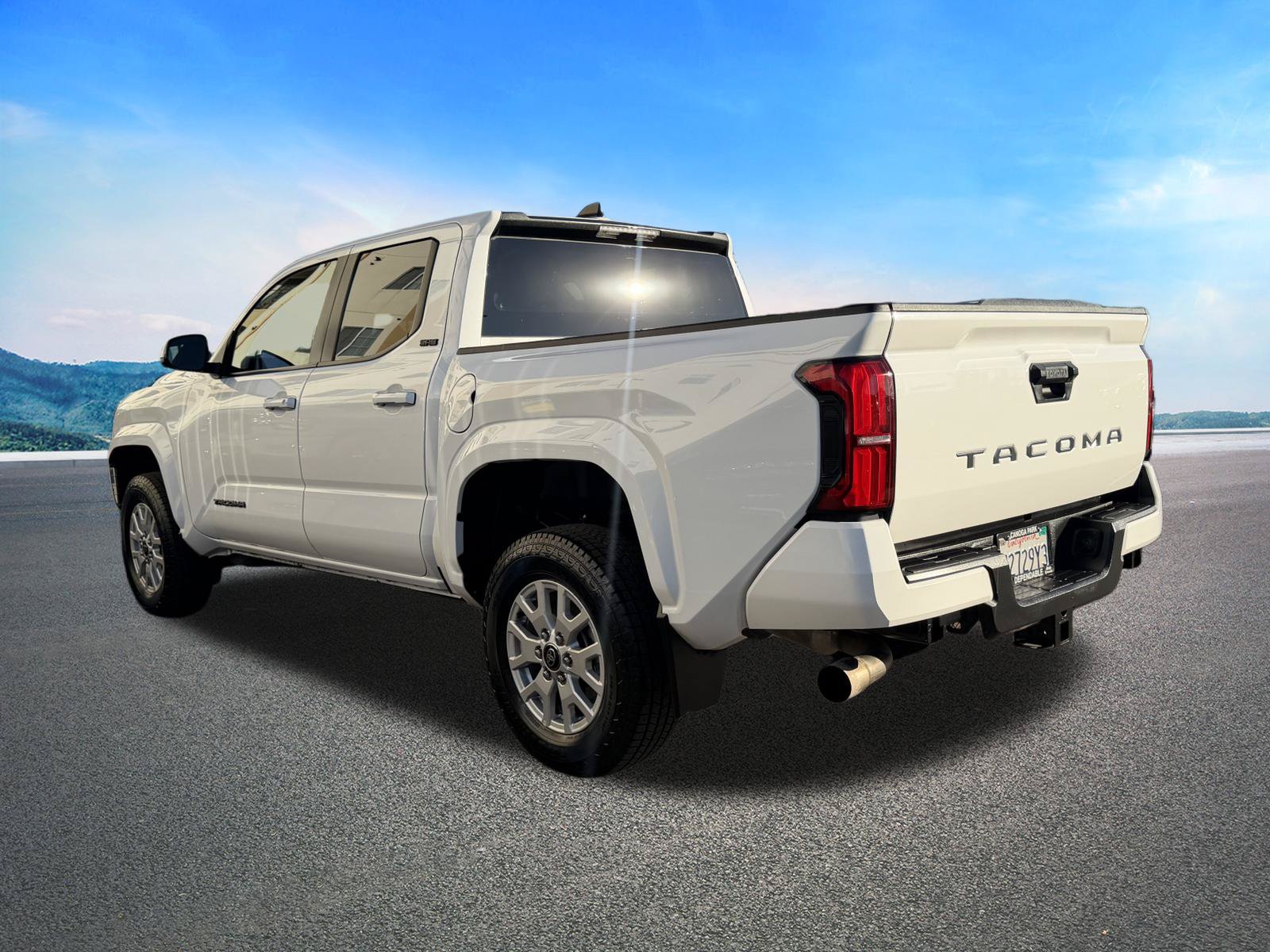 Used 2024 Toyota Tacoma SR5 RWD image 7