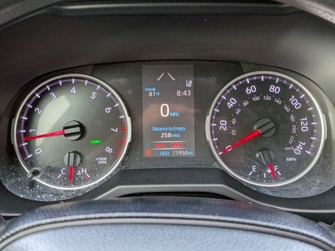Used 2020 Toyota RAV4 LE FWD image 28