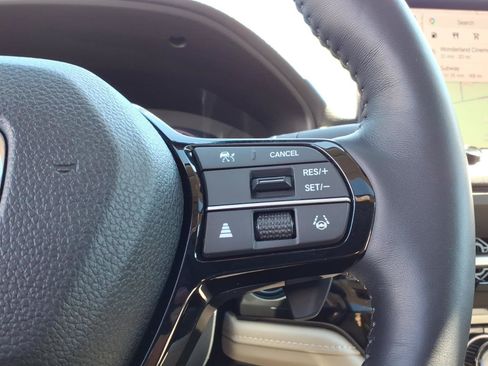 Certified 2025 Honda Accord Touring image 24