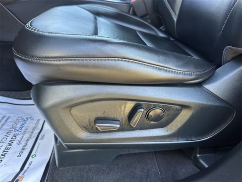 Used 2023 Ford Explorer XLT w/ Equipment Group 202A image 12