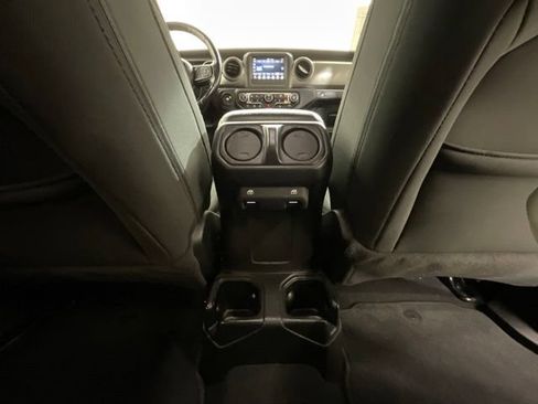 Used 2020 Jeep Wrangler Unlimited Sport S AWD/4WD image 26