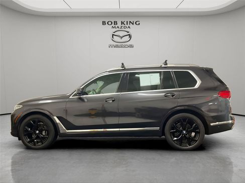 Used 2020 BMW X7 xDrive40i w/ Parking Assistance Package AWD/4WD image 2