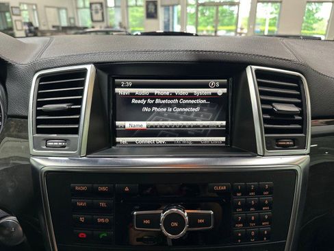 Used 2016 Mercedes-Benz GL 550 4MATIC image 69