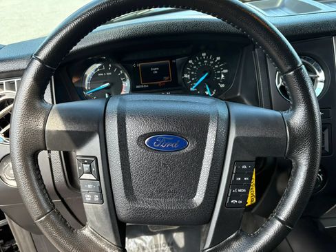Used 2016 Ford Expedition XL w/ Equipment Group 101A AWD/4WD image 28