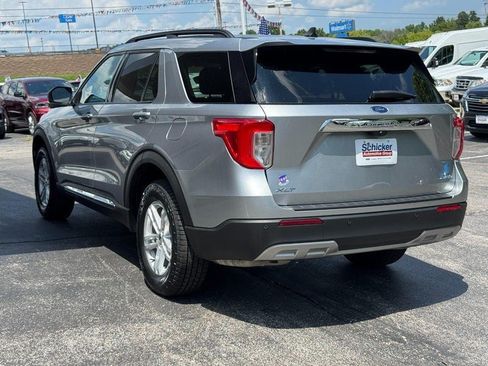 Used 2024 Ford Explorer XLT w/ Equipment Group 202A AWD/4WD image 6