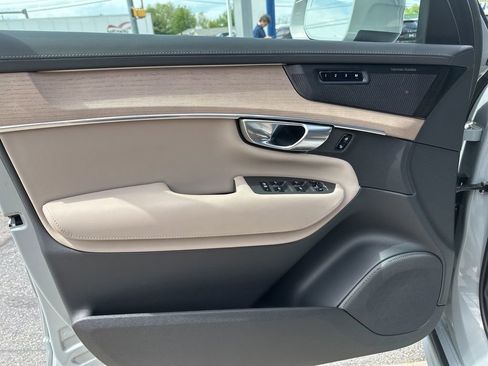 Certified 2025 Volvo XC90 B6 Plus AWD/4WD image 20