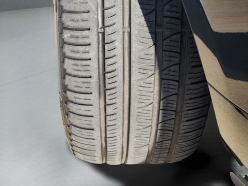 Used 2019 Land Rover Range Rover HSE image 30