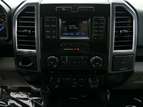 Used 2016 Ford F150 XLT RWD image 22