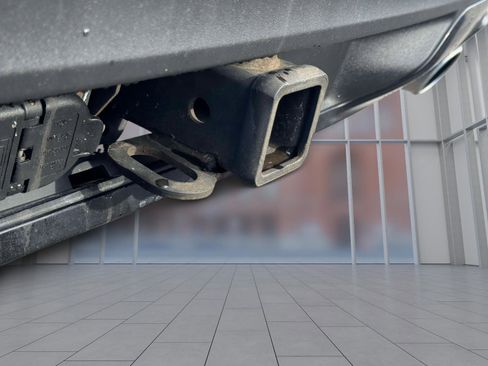 Certified 2023 Ford Explorer ST-Line w/ Class IV Trailer Tow Package image 8