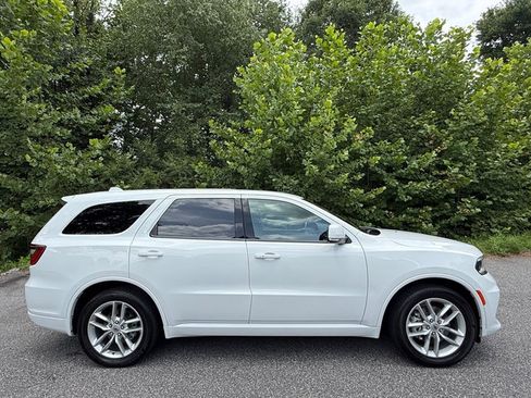 Used 2022 Dodge Durango GT RWD image 5