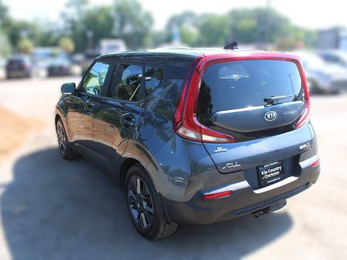 Used 2021 Kia Soul S FWD image 12