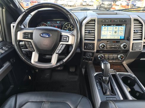 Used 2017 Ford F150 Platinum w/ Technology Package image 13
