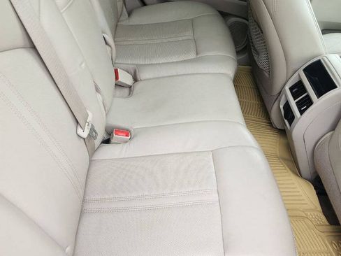 Used 2016 Cadillac SRX Luxury AWD/4WD image 13