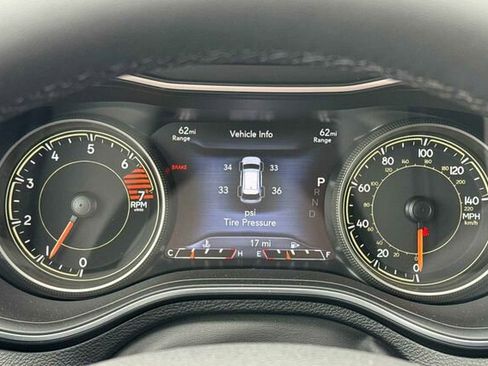 New 2023 Jeep Cherokee Altitude Lux w/ Lux Elite Package image 25