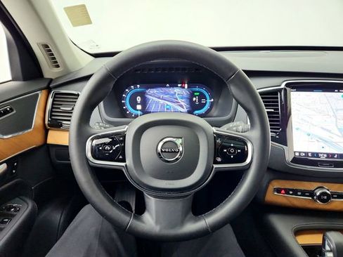 Certified 2024 Volvo XC90 T8 Plus image 21