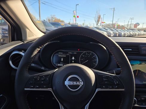 Used 2025 Nissan Versa SR w/ Trunk Package image 30