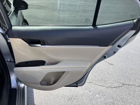 Certified 2020 Toyota Camry LE image 26