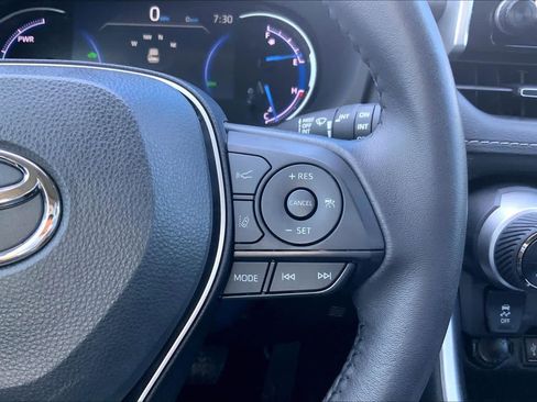 Used 2024 Toyota RAV4 XLE Premium image 48