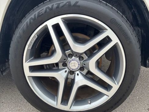 Used 2017 Mercedes-Benz GLS 550 4MATIC image 18