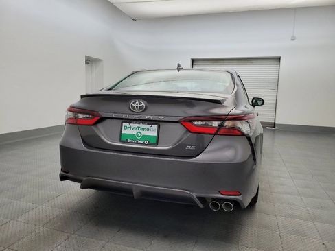 Used 2022 Toyota Camry SE image 7