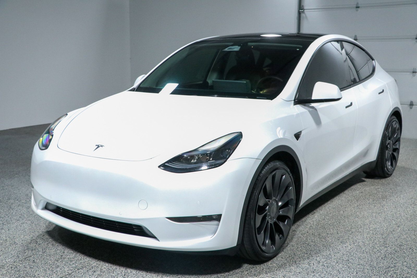 Used 2022 Tesla Model Y Performance AWD/4WD image 26